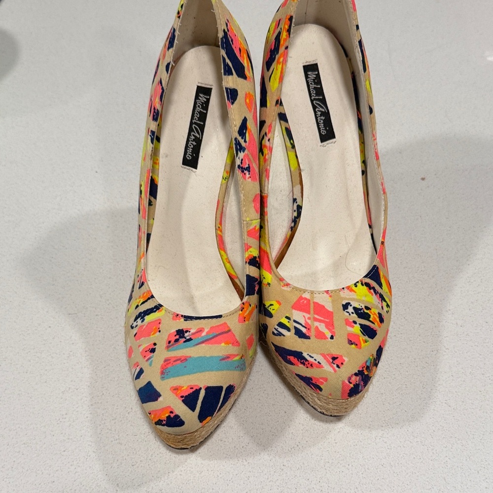 Michael Antonio Women's Colorful Patterned Heels